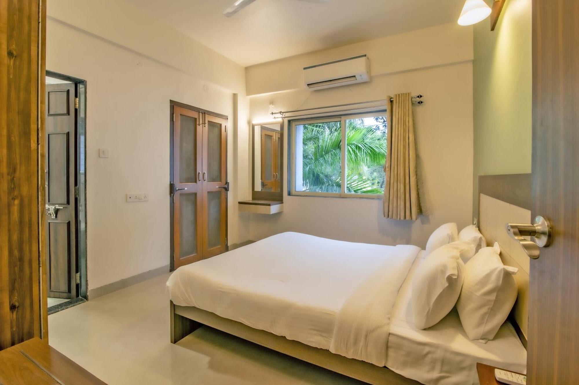 Hotel Sterling Stolen Heaven Lonavala Pokoj fotografie