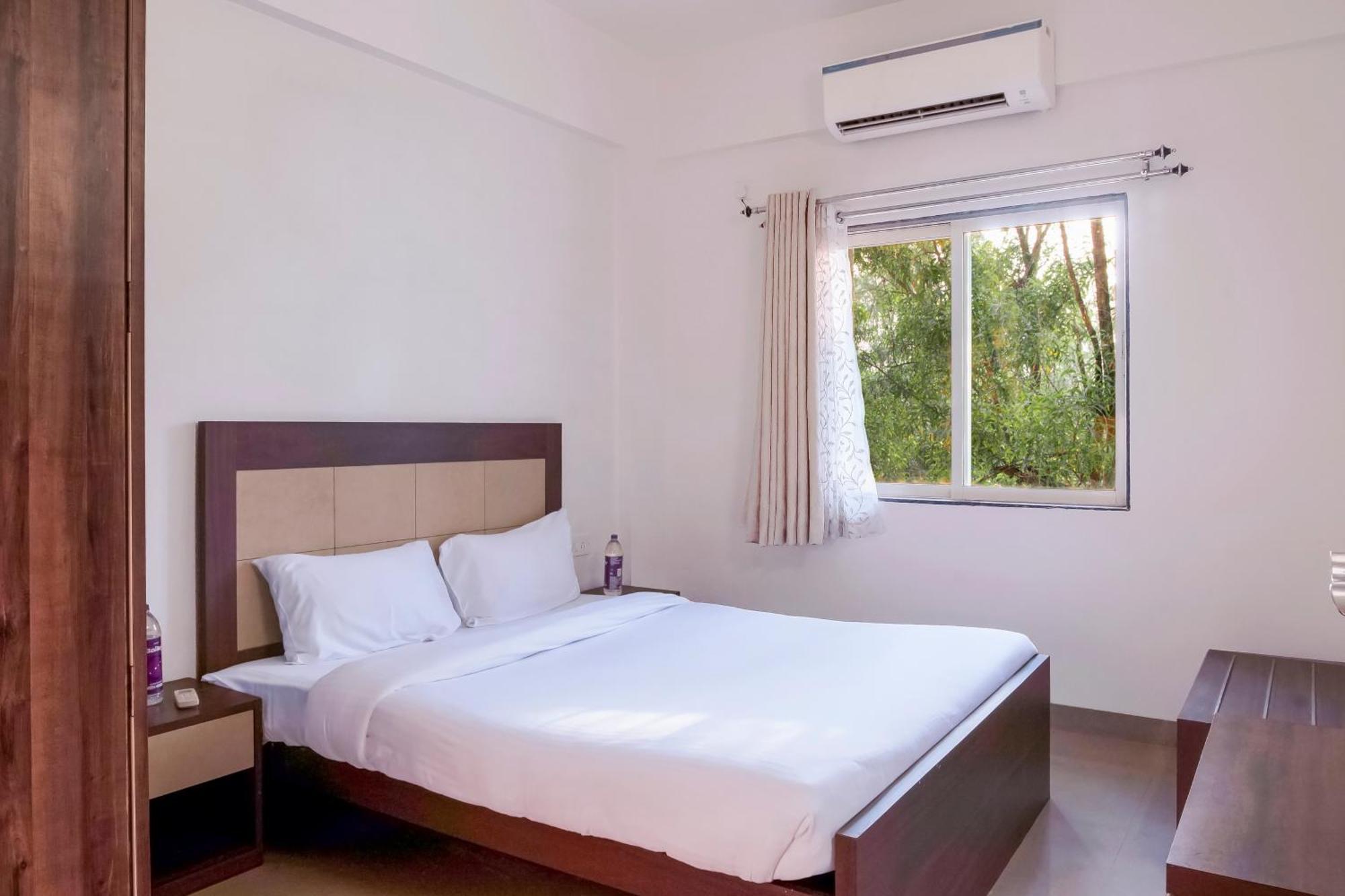 Hotel Sterling Stolen Heaven Lonavala Pokoj fotografie