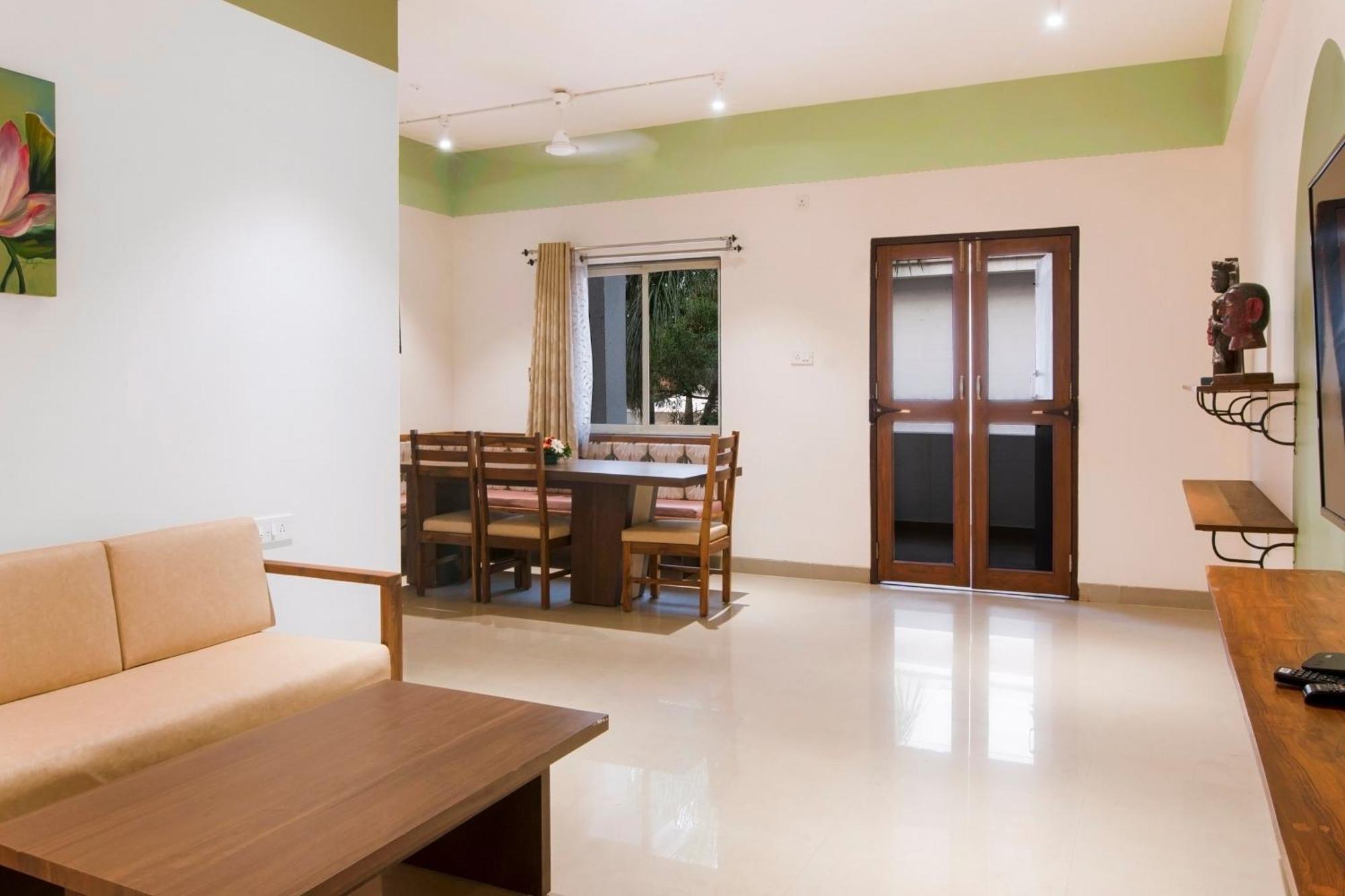 Hotel Sterling Stolen Heaven Lonavala Pokoj fotografie