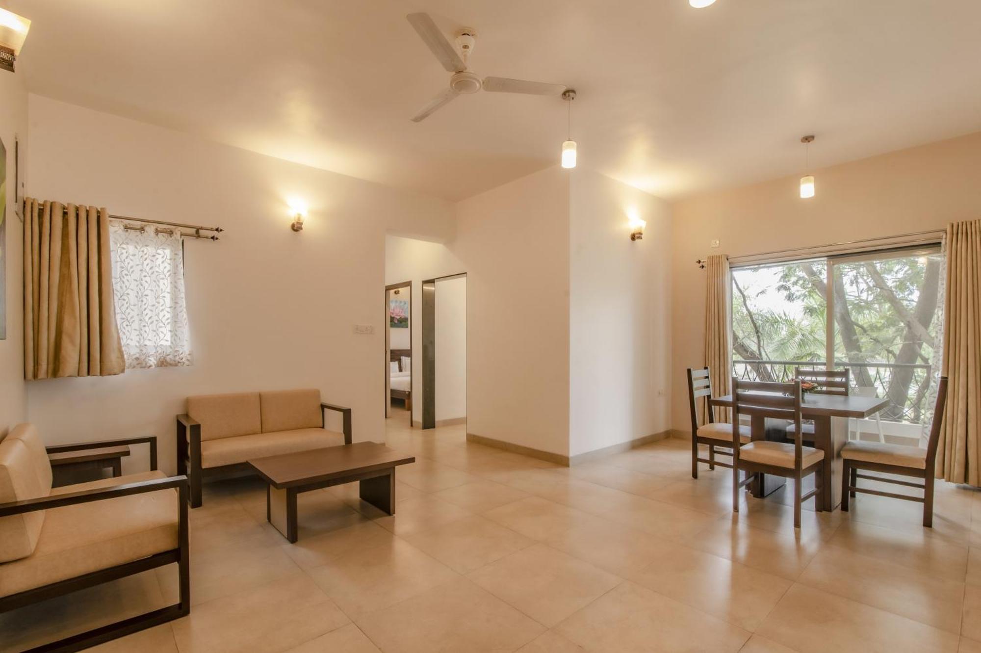 Hotel Sterling Stolen Heaven Lonavala Pokoj fotografie