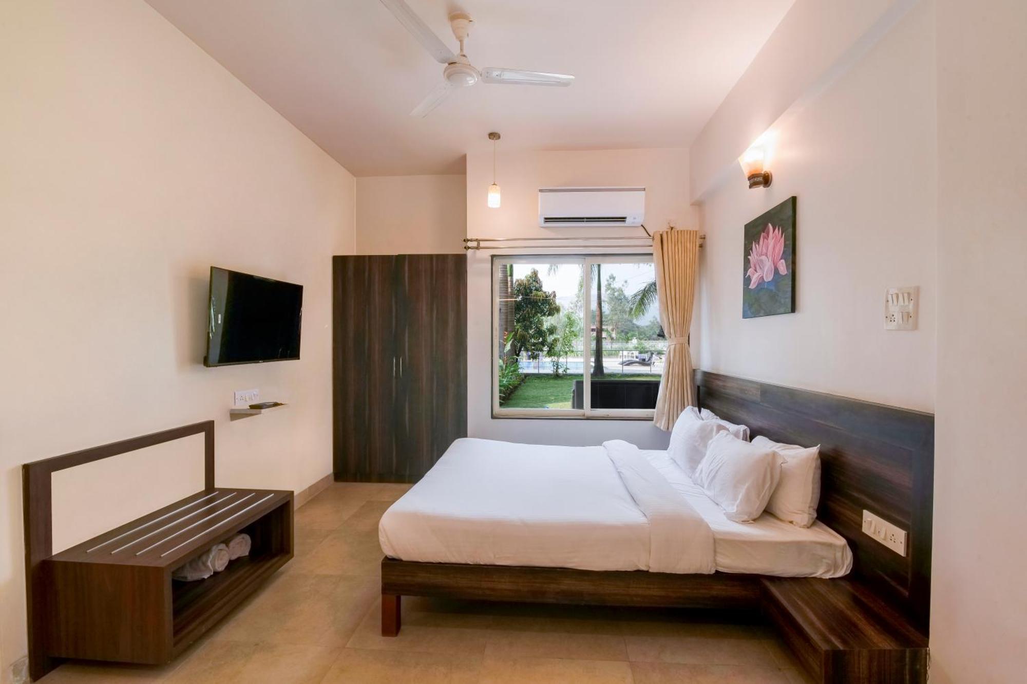 Hotel Sterling Stolen Heaven Lonavala Pokoj fotografie
